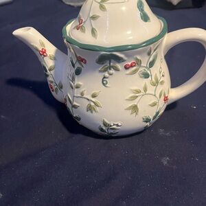 Pfaltzgraff Winterberry Teapot with Red and Green Accents